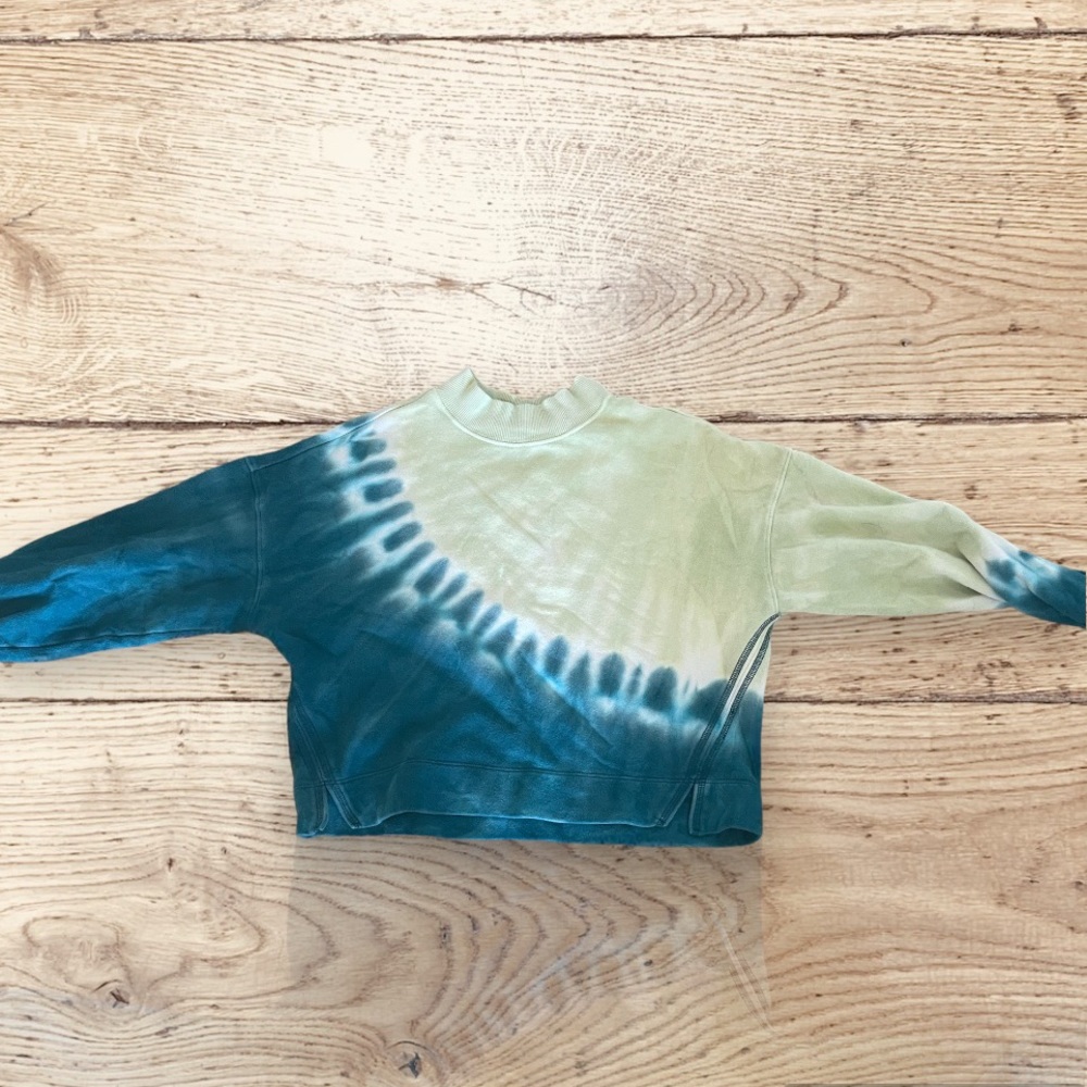 Girls tie dye cropped crewneck sweatshirt
